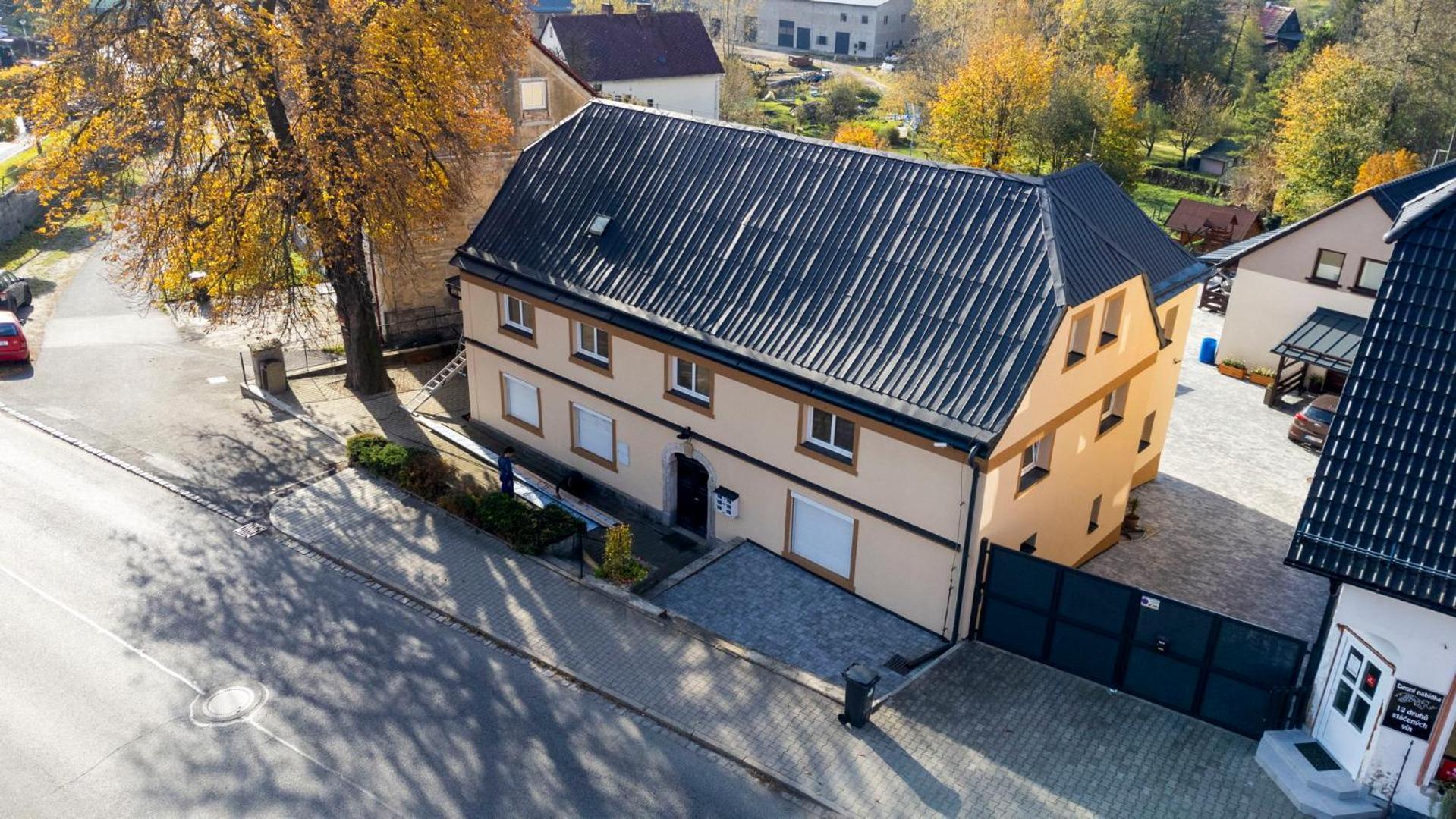 Pension Hejnice Exteriör bild